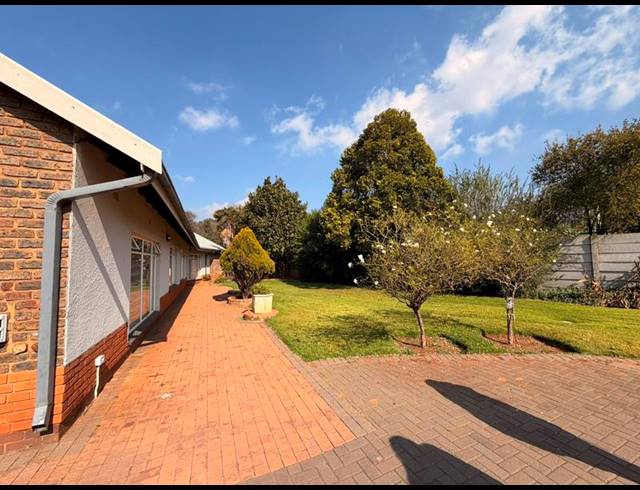 5 BEDROOM PROPERTY TO RENT IN HENLEY-ON-KLIP